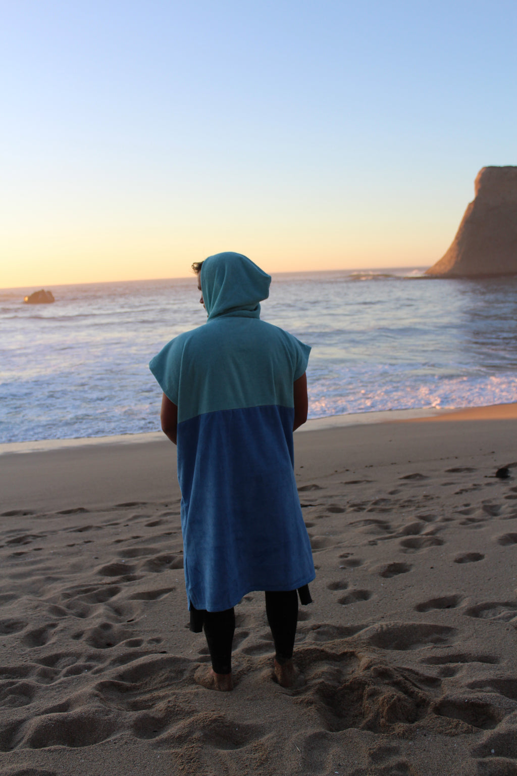 Breakwater Changing Poncho Light/Dark Blue