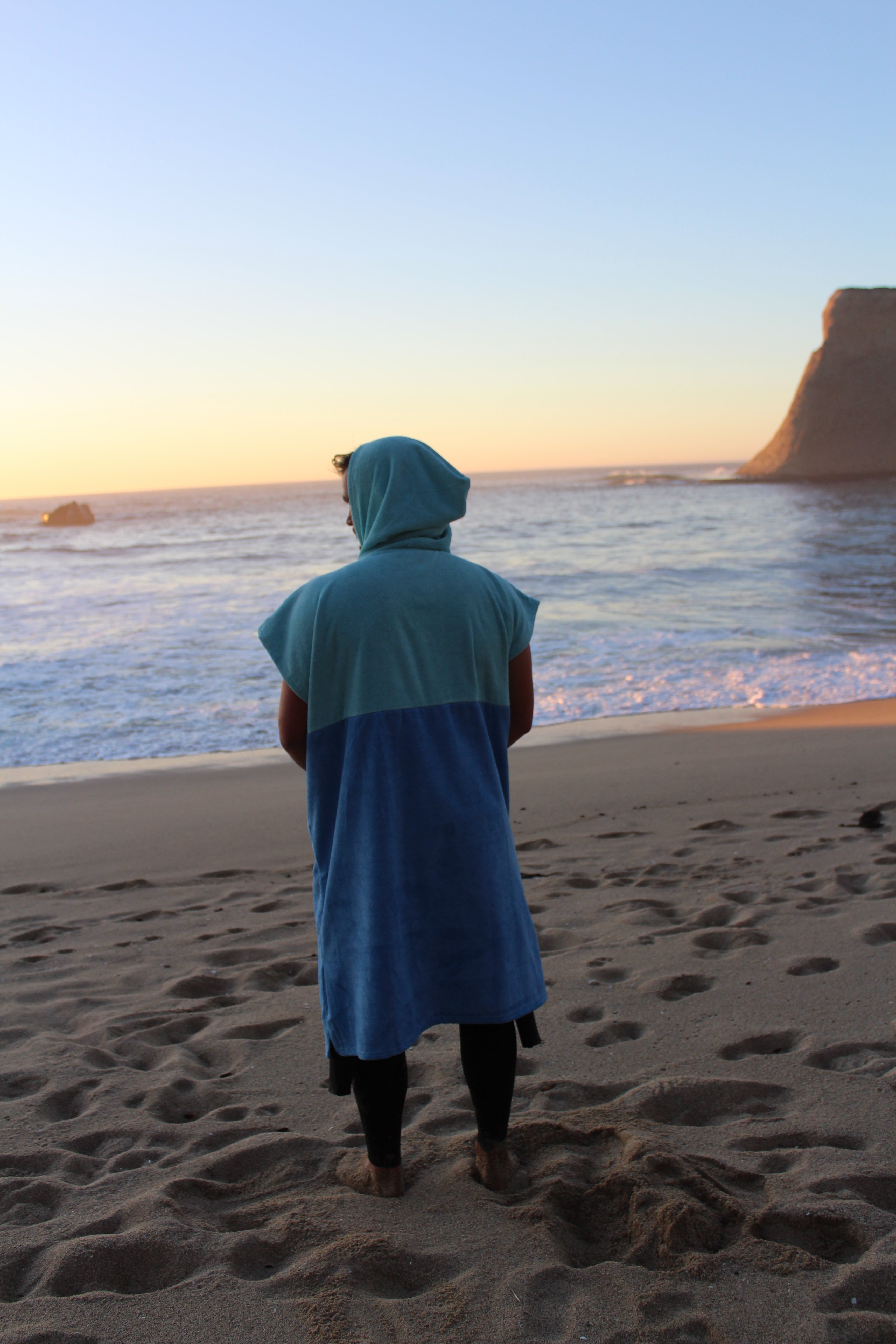 Breakwater Changing Poncho Light/Dark Blue