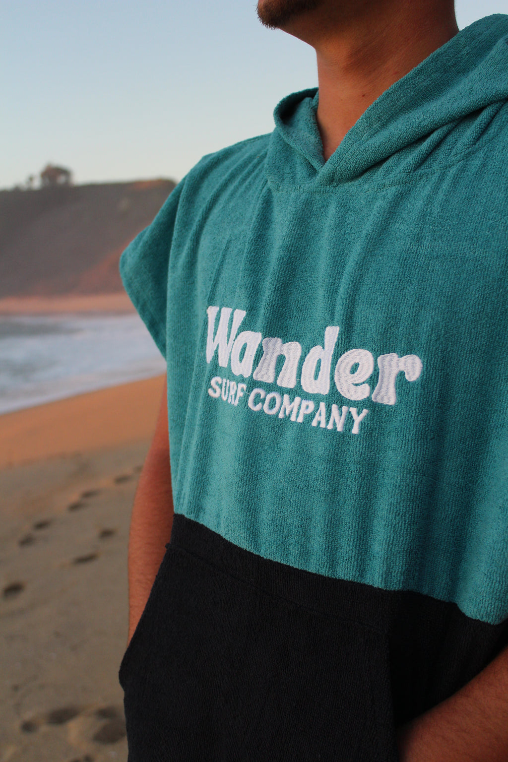 Breakwater Changing Poncho Teal/Black